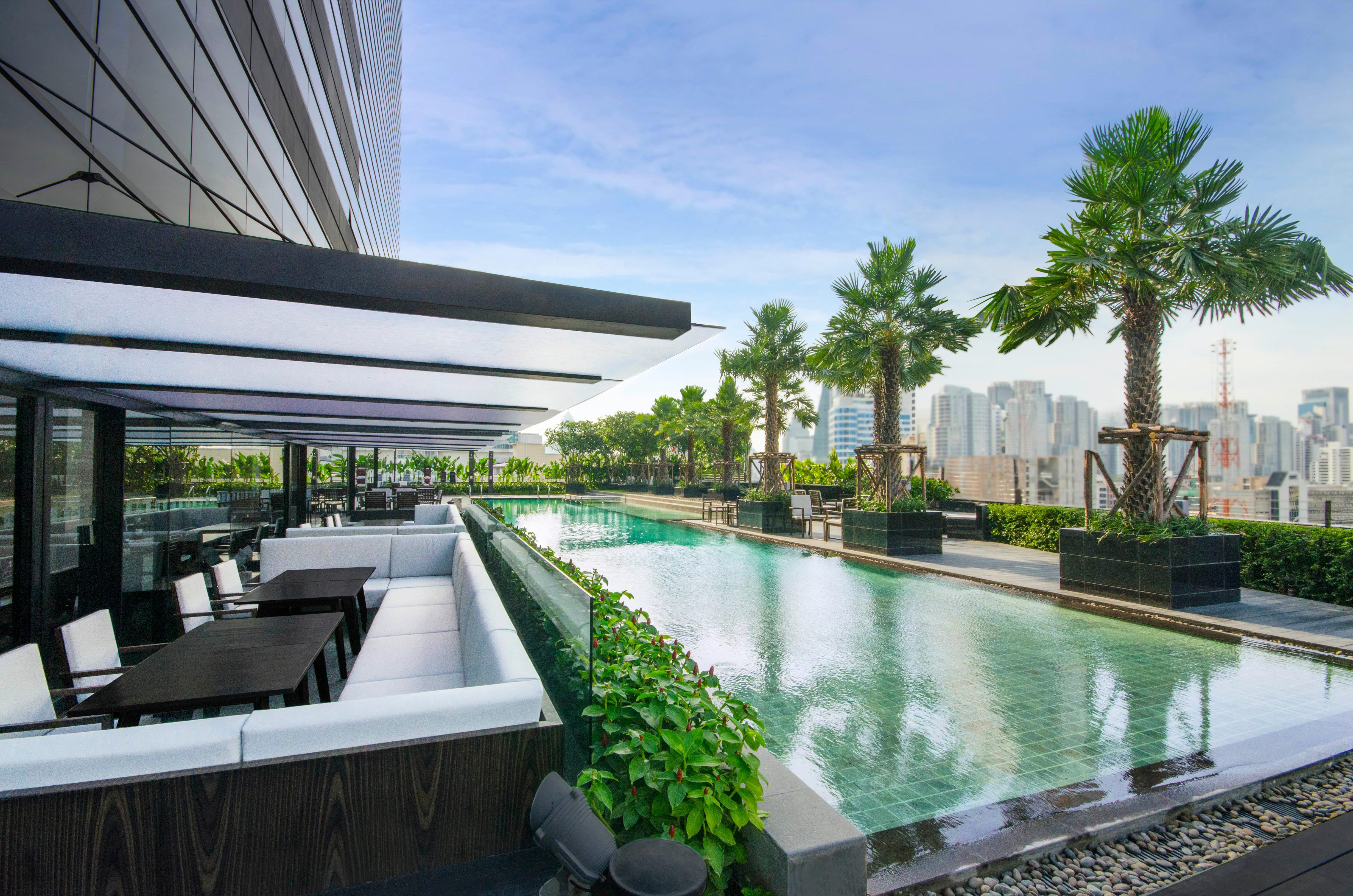 Millennium Hilton Bangkok - SHA Extra Plus Certified Bagian luar foto